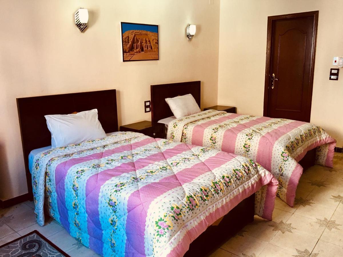 Sunflower Guest House Luxor West Bank Exteriör bild