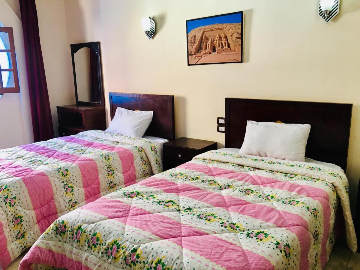 Sunflower Guest House Luxor West Bank Exteriör bild